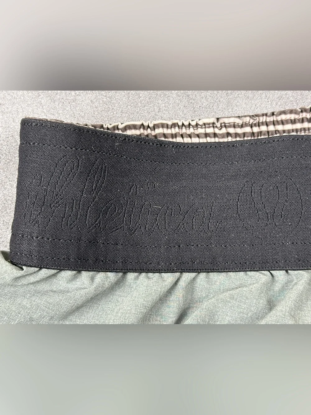 Lululemon Go The Distance Reversible Shorts Stripe Mink Berry Gray 10